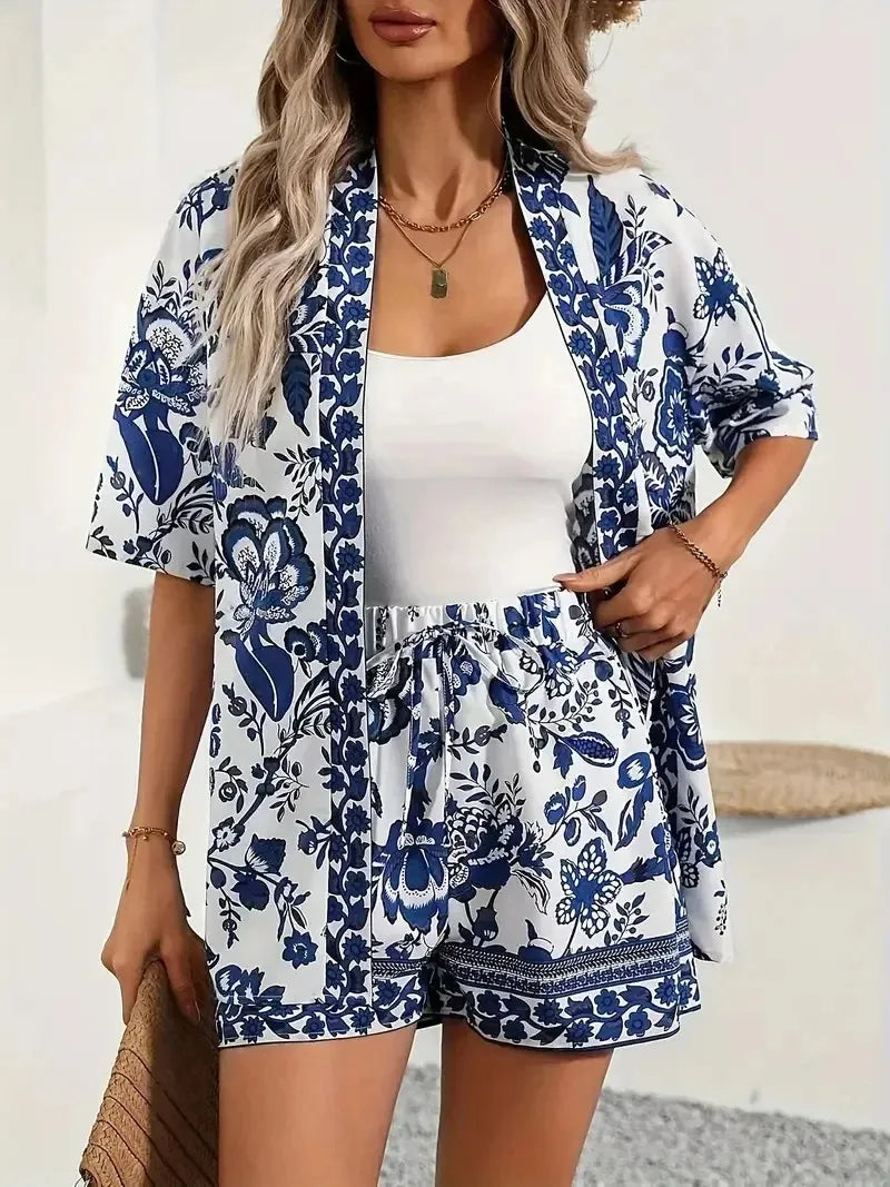 Conjunto Feminino Summer Escape - Camisa de Manga Curta com Cardigã e Shorts Estampado