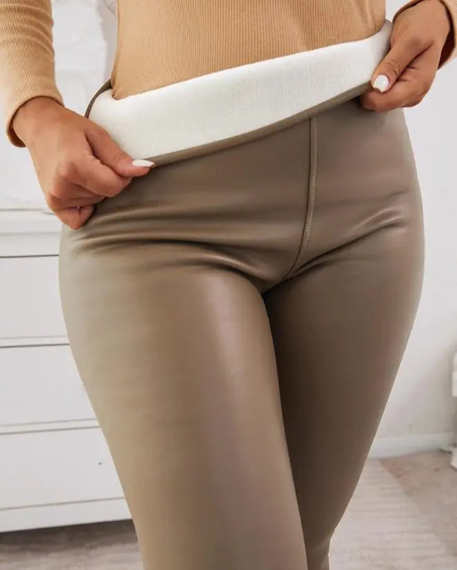 Calça Legging com Forro Peluciado e Cintura Alta